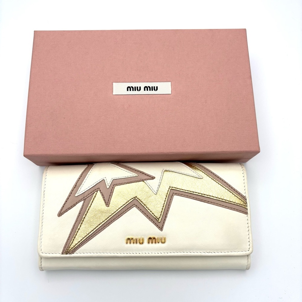 Miu‎ Miu Limited Edition Wallet